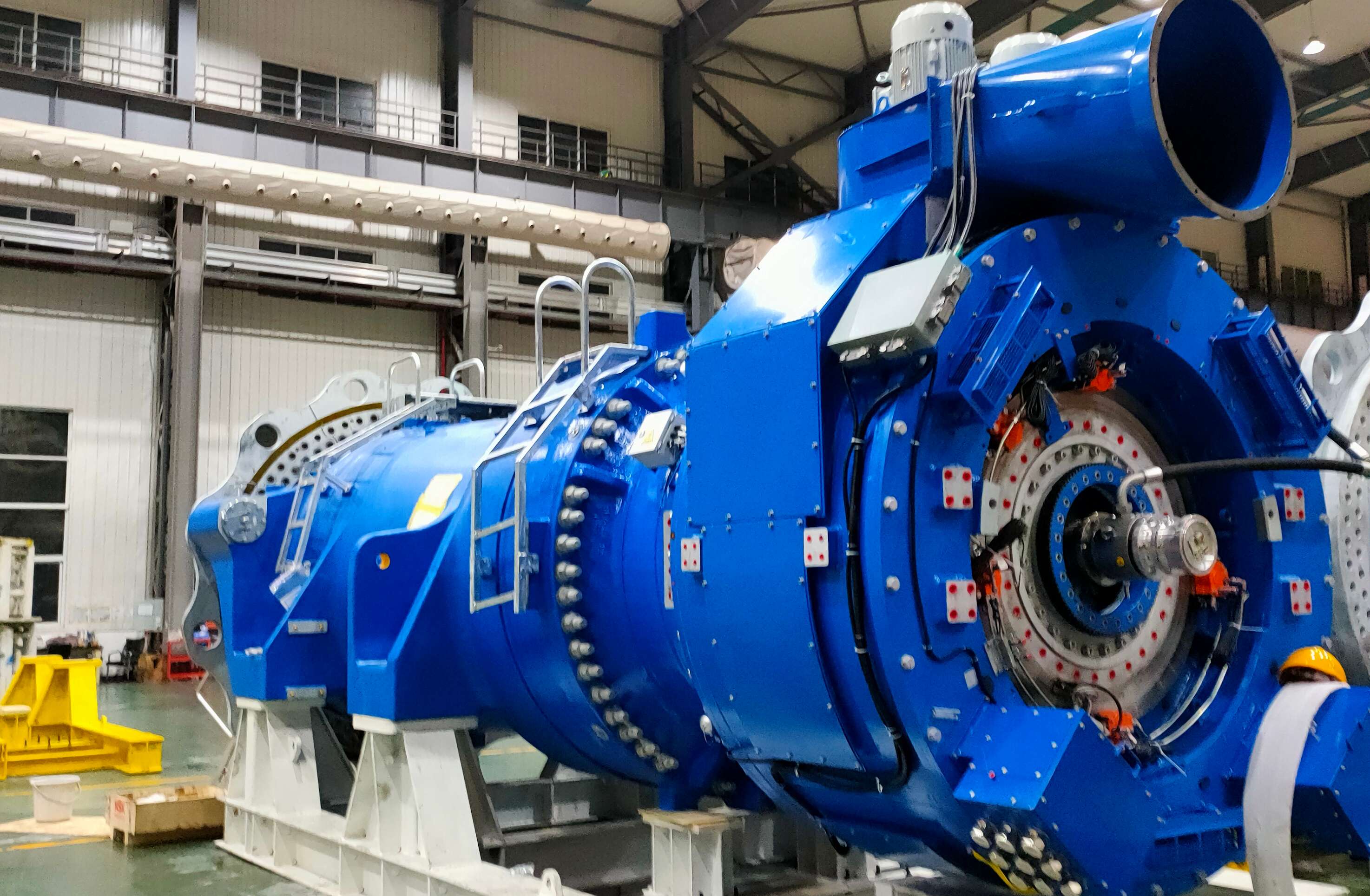 2. 永磁半直驅(qū)風力發(fā)電機 (2).jpg